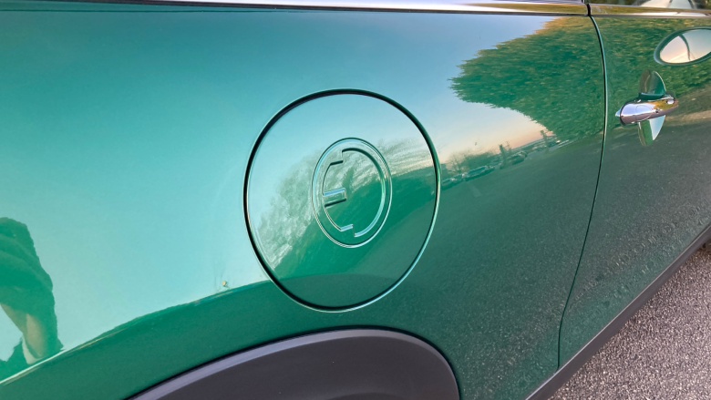 MINI Hatchback 135kW Cooper S Level 3 33kWh 3dr Auto Electric Hatchback